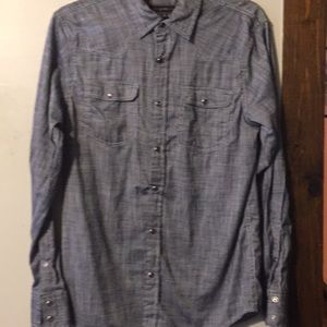 Men’s medium snap down shirt jean look pd&c